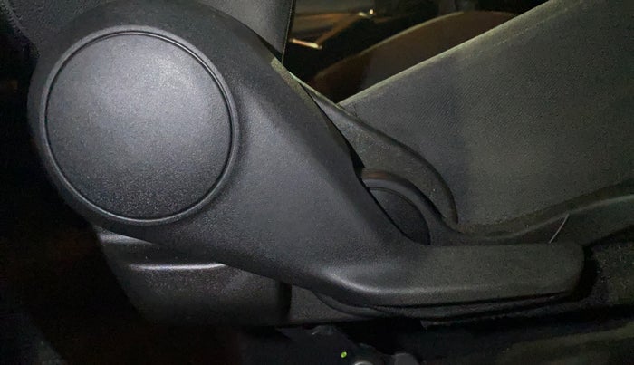 2022 Maruti Baleno ALPHA PETROL 1.2, Petrol, Manual, 25,748 km, Driver Side Adjustment Panel