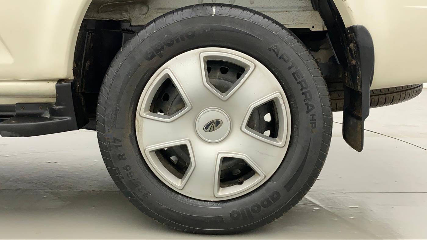 2018 Mahindra Scorpio S7 120 BHP 2WD, Diesel, Manual, 29,165 km, Left Rear Wheel