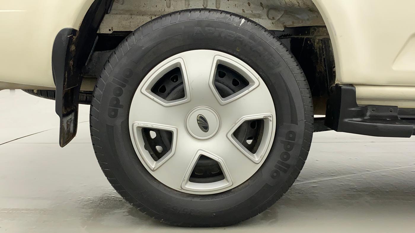 2018 Mahindra Scorpio S7 120 BHP 2WD, Diesel, Manual, 29,165 km, Right Rear Wheel