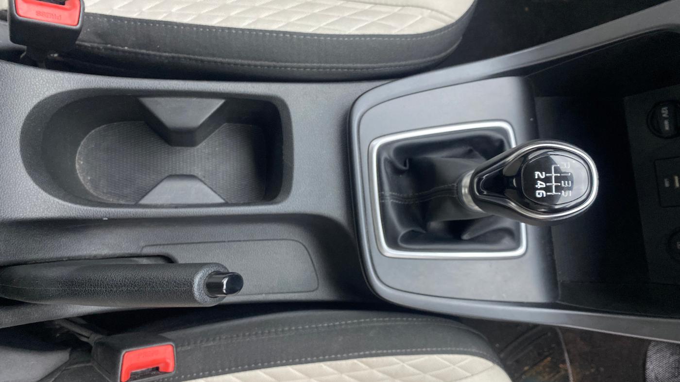 2020 Hyundai Creta S 1.5 PETROL, Petrol, Manual, 9,105 km, Gear Lever