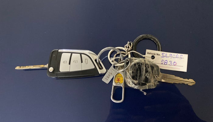 2019 Maruti IGNIS DELTA 1.2 AMT, Petrol, Automatic, 66,594 km, Key Close Up