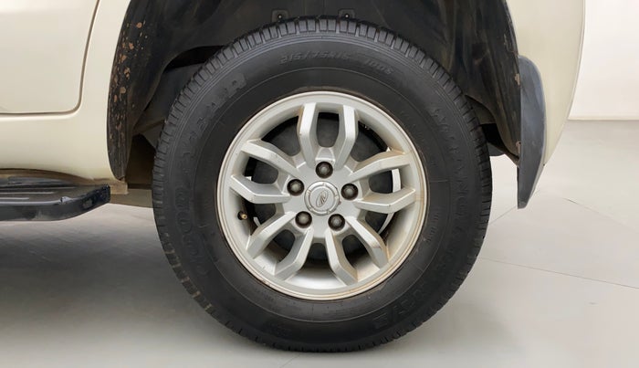 2016 Mahindra TUV300 T8 AMT, Diesel, Automatic, 77,947 km, Left Rear Wheel