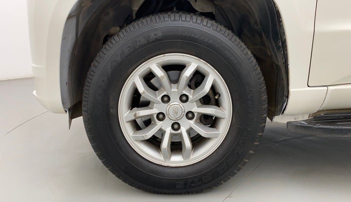 2016 Mahindra TUV300 T8 AMT, Diesel, Automatic, 77,947 km, Left Front Wheel