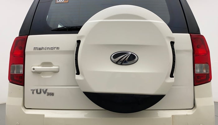 2016 Mahindra TUV300 T8 AMT, Diesel, Automatic, 77,947 km, Spare Tyre