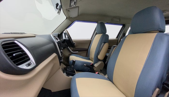 2016 Mahindra TUV300 T8 AMT, Diesel, Automatic, 77,947 km, Right Side Front Door Cabin