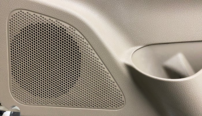 2016 Mahindra TUV300 T8 AMT, Diesel, Automatic, 77,947 km, Speaker