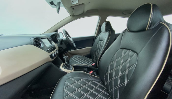 2017 Hyundai Grand i10 SPORTZ (O) 1.2 AT VTVT, Petrol, Automatic, 39,261 km, Right Side Front Door Cabin