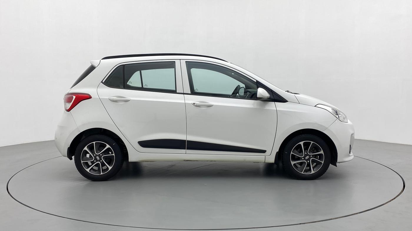 2017 Hyundai Grand i10 SPORTZ (O) 1.2 AT VTVT, Petrol, Automatic, 39,261 km, Right Side View