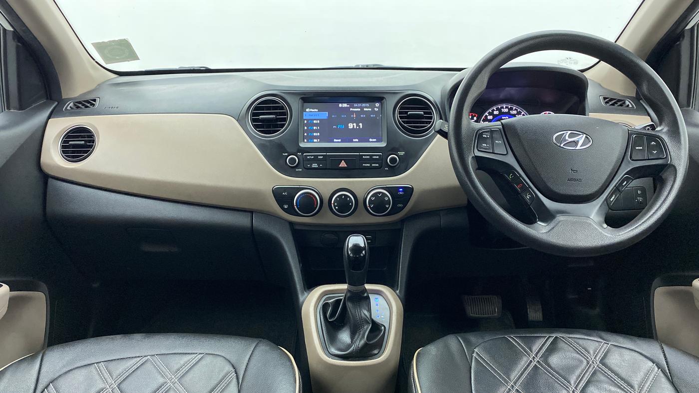 2017 Hyundai Grand i10 SPORTZ (O) 1.2 AT VTVT, Petrol, Automatic, 39,261 km, Dashboard