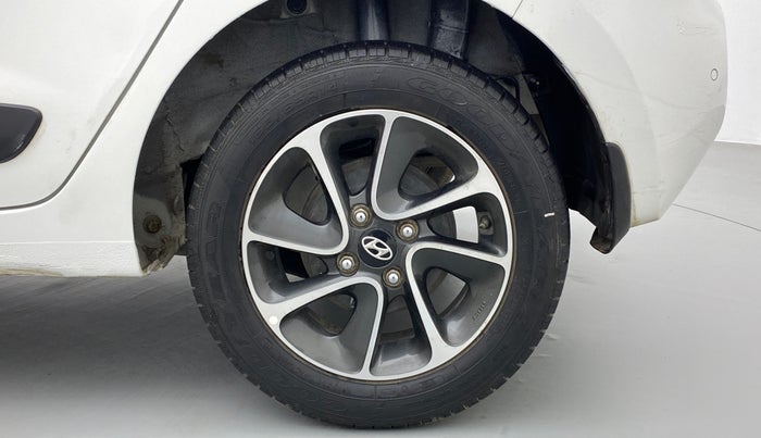 2017 Hyundai Grand i10 SPORTZ (O) 1.2 AT VTVT, Petrol, Automatic, 39,261 km, Left Rear Wheel