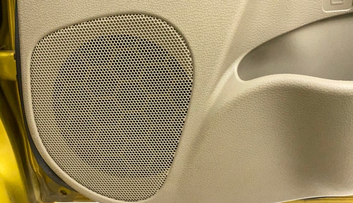 2014 Maruti Celerio VXI AMT, Petrol, Automatic, 87,315 km, Infotainment system - Rear speakers missing / not working