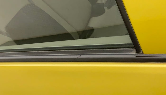 2014 Maruti Celerio VXI AMT, Petrol, Automatic, 87,315 km, Right rear door - Weather strip has minor damage