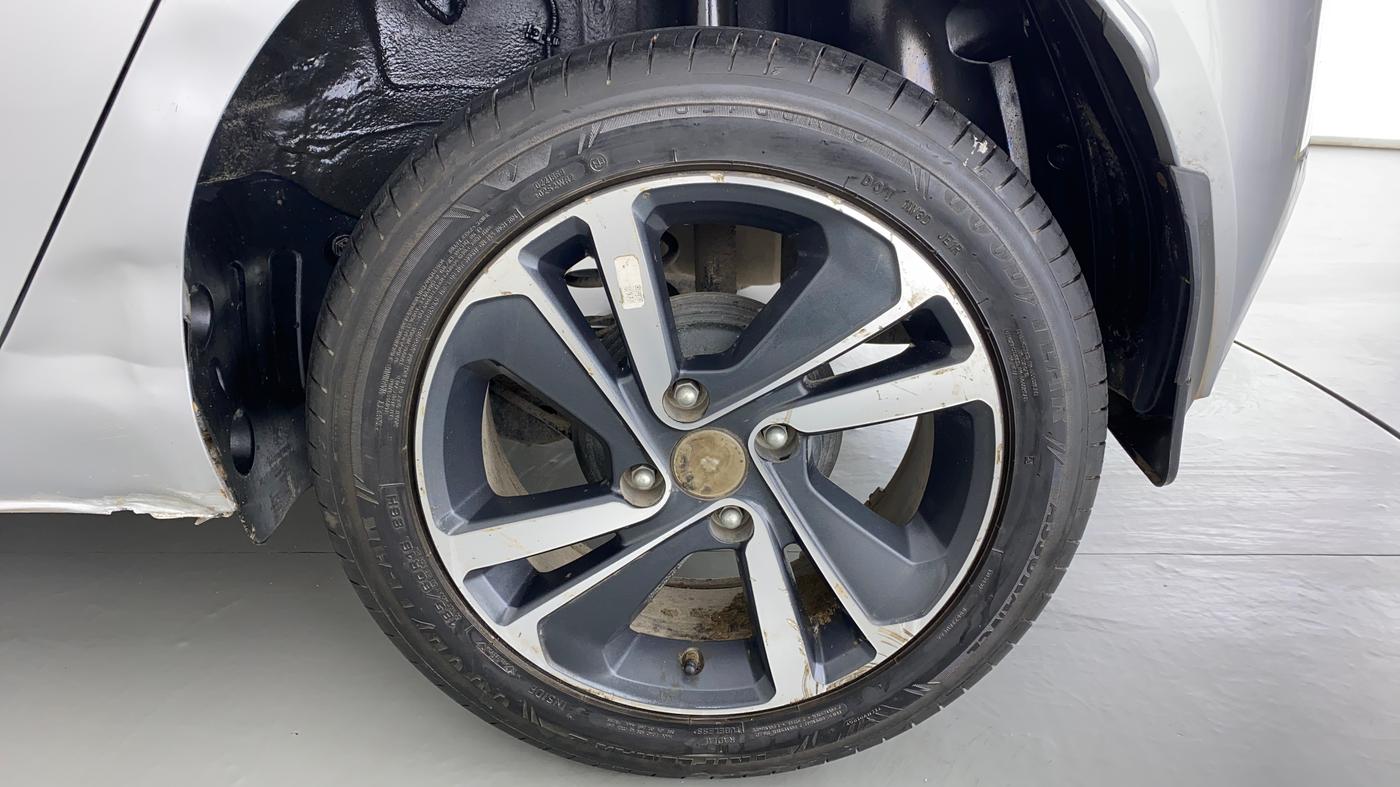 2021 Tata ALTROZ XZ 1.5 RTQ, Diesel, Manual, 38,314 km, Left Rear Wheel