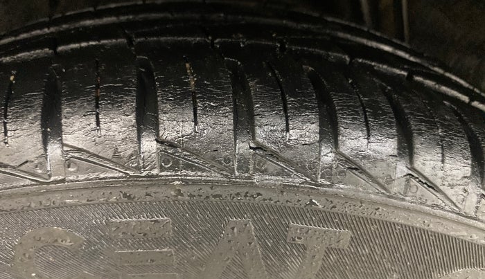 2021 Renault Kwid RXL, Petrol, Manual, 47,164 km, Right Rear Tyre Tread