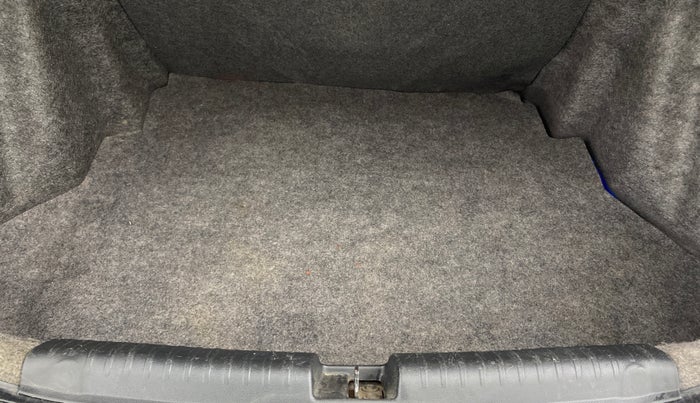 2015 Honda Amaze 1.2L I-VTEC VX, Petrol, Manual, 56,027 km, Boot Inside