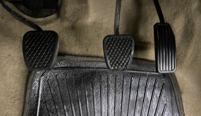 2015 Honda Amaze 1.2L I-VTEC VX, Petrol, Manual, 56,027 km, Pedals