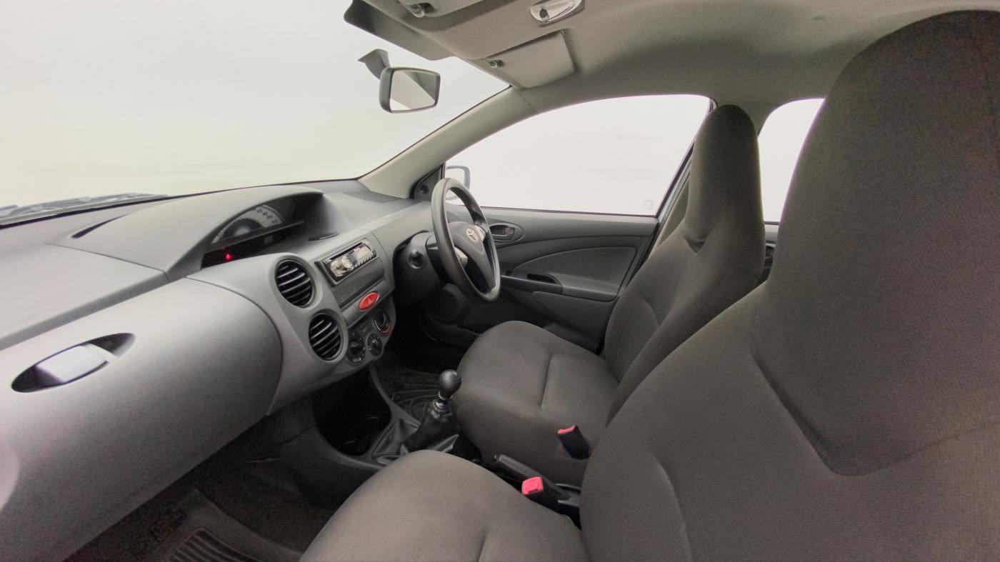 2012 Toyota Etios GD, Diesel, Manual, 72,701 km, Right Side Front Door Cabin