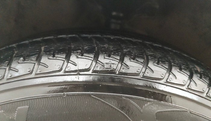 2019 Maruti Celerio VXI (O) CNG, CNG, Manual, 45,353 km, Left Front Tyre Tread