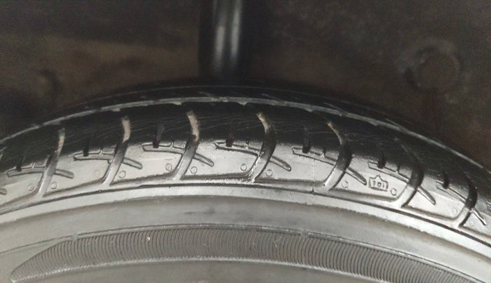 2019 Maruti Celerio VXI (O) CNG, CNG, Manual, 45,353 km, Right Rear Tyre Tread