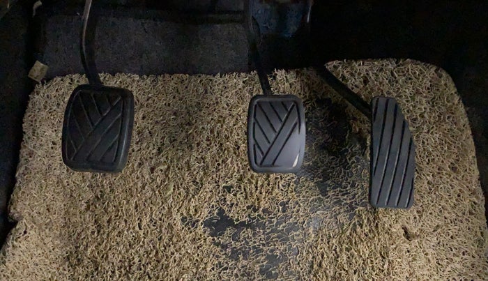 2018 Maruti Wagon R 1.0 VXI, Petrol, Manual, 59,265 km, Pedals