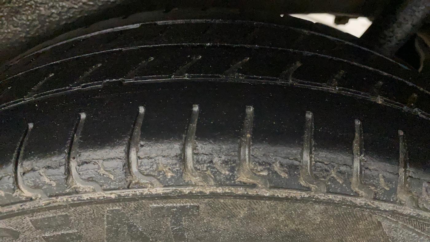 2018 Maruti Wagon R 1.0 VXI, Petrol, Manual, 59,327 km, Left Rear Tyre Tread