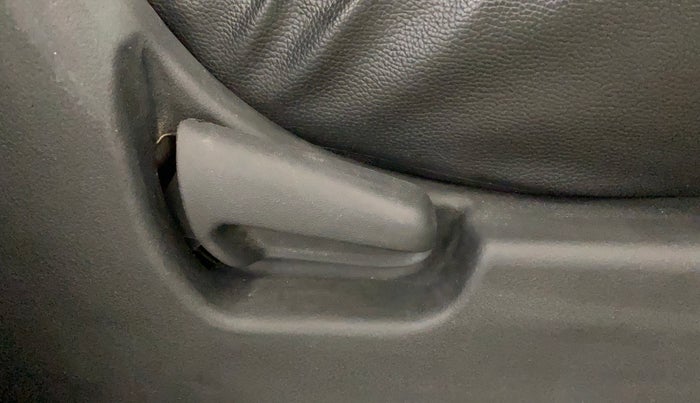 2018 Maruti Wagon R 1.0 VXI, Petrol, Manual, 59,265 km, Driver Side Adjustment Panel
