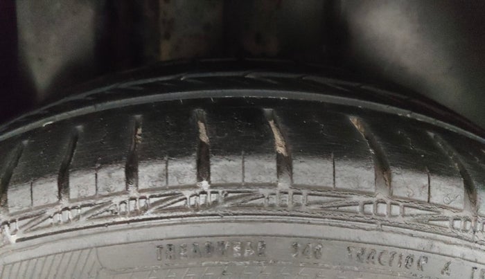 2016 Volkswagen Ameo HIGHLINE1.2L, Petrol, Manual, 59,833 km, Right Rear Tyre Tread