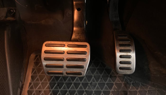 2018 Volkswagen Vento HIGHLINE 1.5 AT, Diesel, Automatic, 50,087 km, Pedals