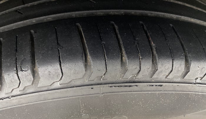 2016 Honda City 1.5L I-VTEC V MT, Petrol, Manual, 97,894 km, Right Rear Tyre Tread