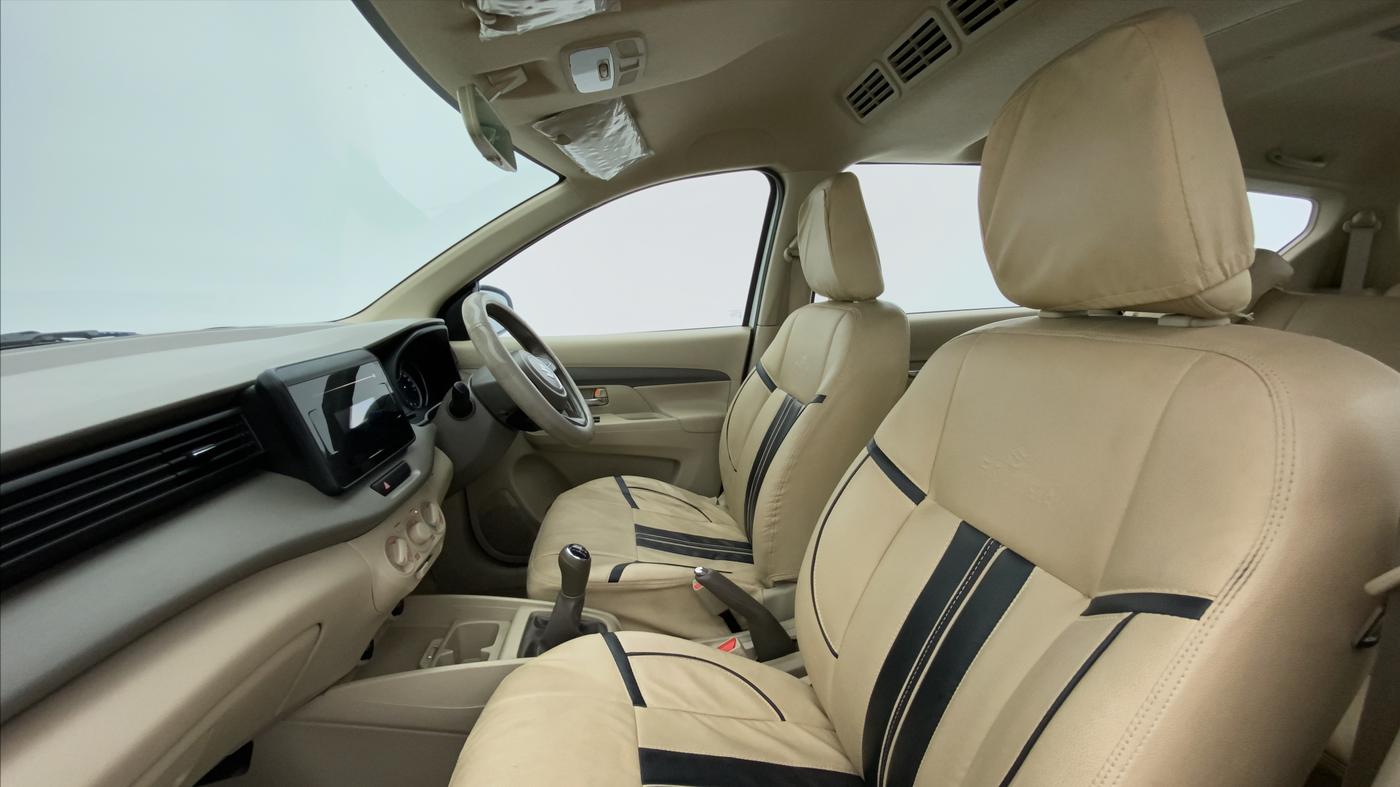 2021 Maruti Ertiga VXI CNG, CNG, Manual, 35,141 km, Right Side Front Door Cabin