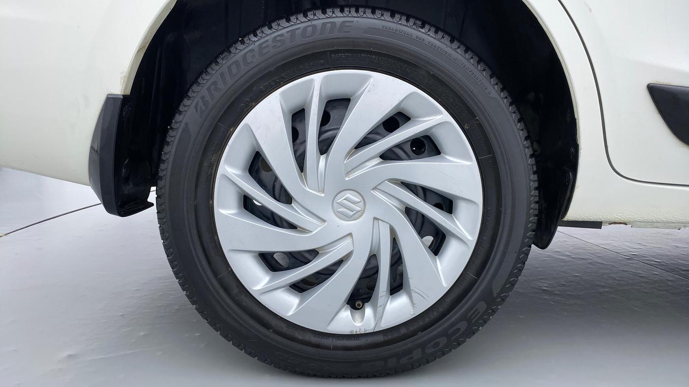 2021 Maruti Ertiga VXI CNG, CNG, Manual, 35,141 km, Right Rear Wheel