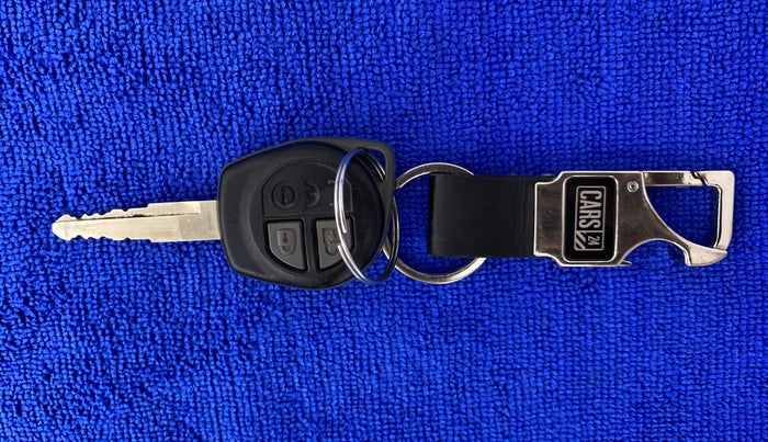 2021 Maruti Ertiga VXI CNG, CNG, Manual, 35,141 km, Key Close Up