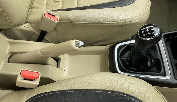 2019 Maruti Dzire VXI, Petrol, Manual, 71,822 km, Gear Lever