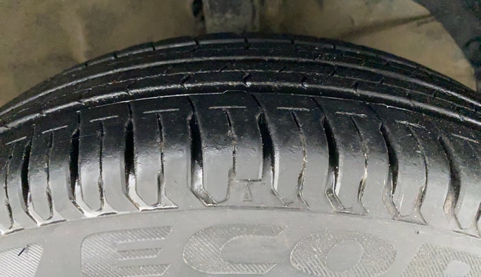 2019 Maruti Dzire VXI, Petrol, Manual, 71,822 km, Right Front Tyre Tread