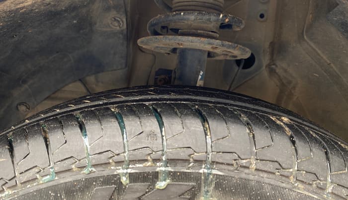 2022 Maruti Swift VXI, Petrol, Manual, 20,408 km, Left Front Tyre Tread
