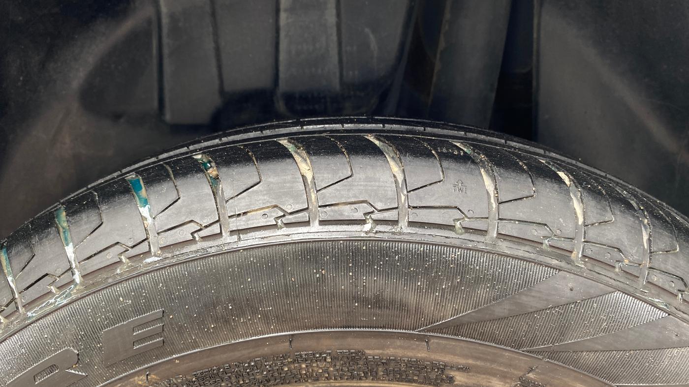 2022 Maruti Swift VXI, Petrol, Manual, 20,408 km, Left Rear Tyre Tread