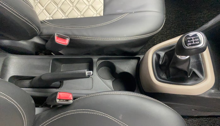 2019 Hyundai Grand i10 SPORTZ 1.2 KAPPA VTVT, Petrol, Manual, 38,471 km, Gear Lever