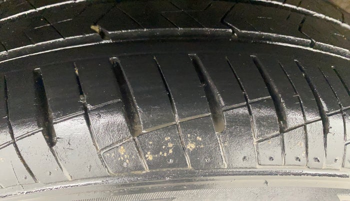 2019 Hyundai Grand i10 SPORTZ 1.2 KAPPA VTVT, Petrol, Manual, 38,471 km, Right Rear Tyre Tread