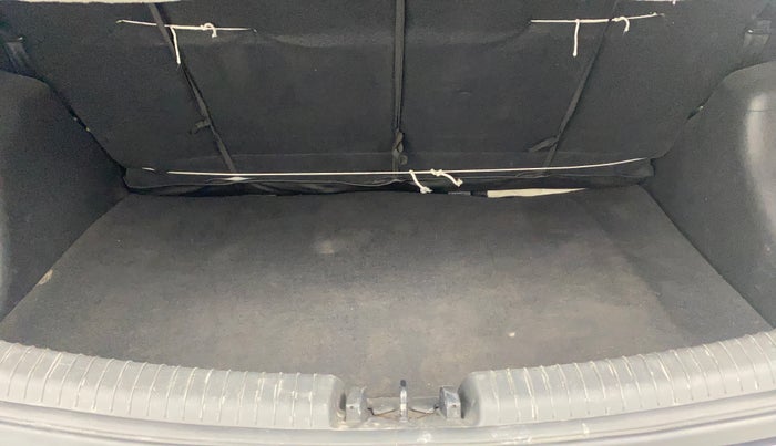 2019 Hyundai Grand i10 SPORTZ 1.2 KAPPA VTVT, Petrol, Manual, 38,471 km, Boot Inside