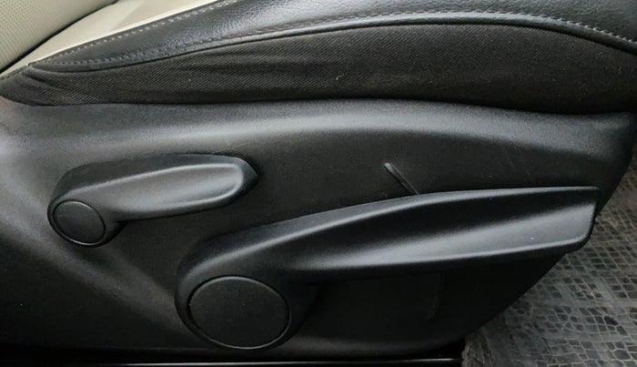 2018 Jeep Compass LIMITED 2.0 4*4, Diesel, Manual, 74,444 km, Driver Side Adjustment Panel