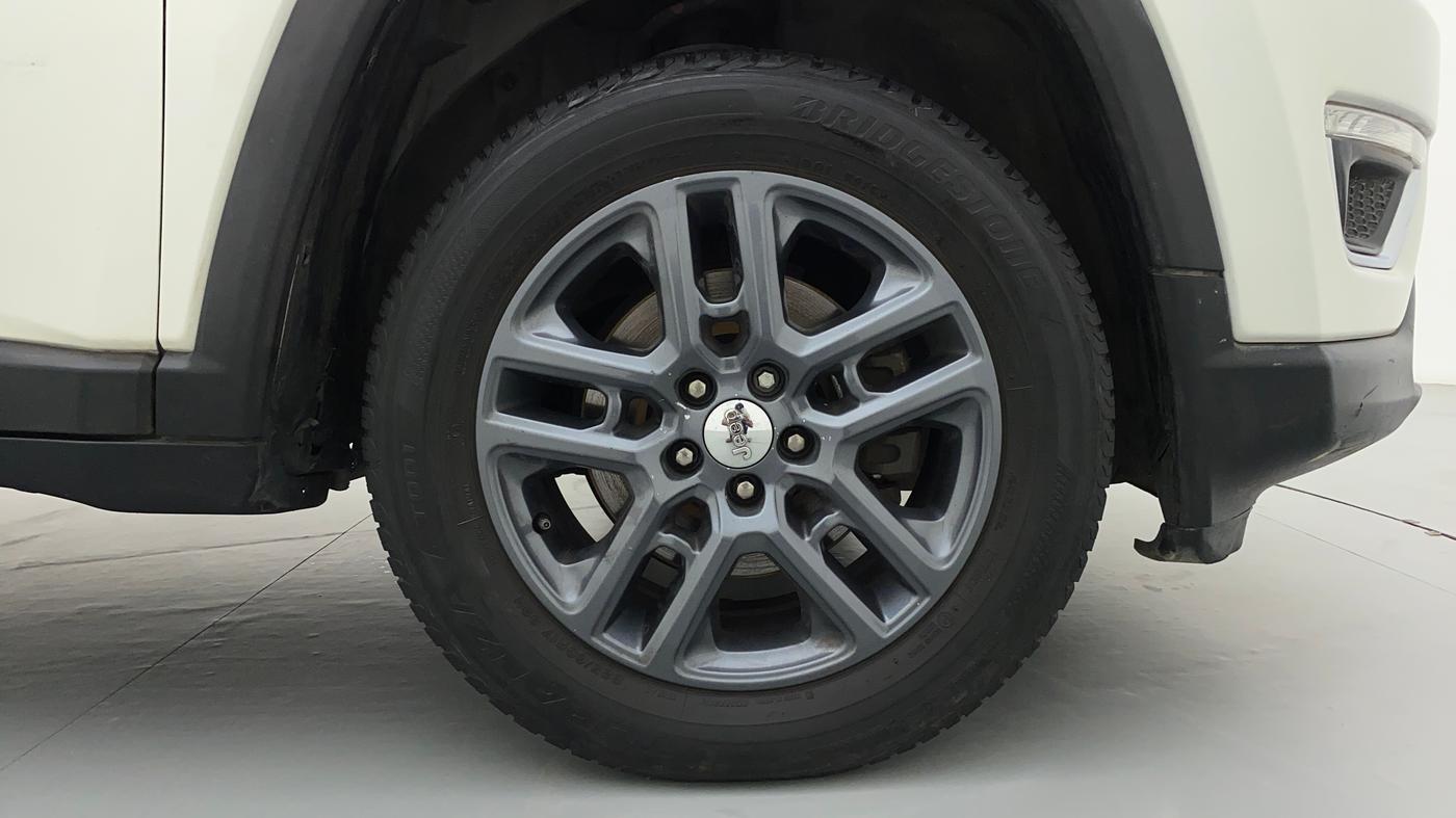 2018 Jeep Compass LIMITED 2.0 4*4, Diesel, Manual, 74,444 km, Right Front Wheel