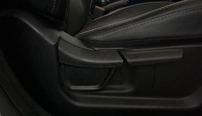 2021 Hyundai NEW I20 ASTA 1.0 GDI TURBO DCT, Petrol, Automatic, 30,375 km, Driver Side Adjustment Panel