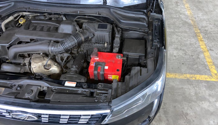 2021 Mahindra XUV300 W8 (O) 1.5 DIESEL, Diesel, Manual, 75,937 km, Engine View - Left