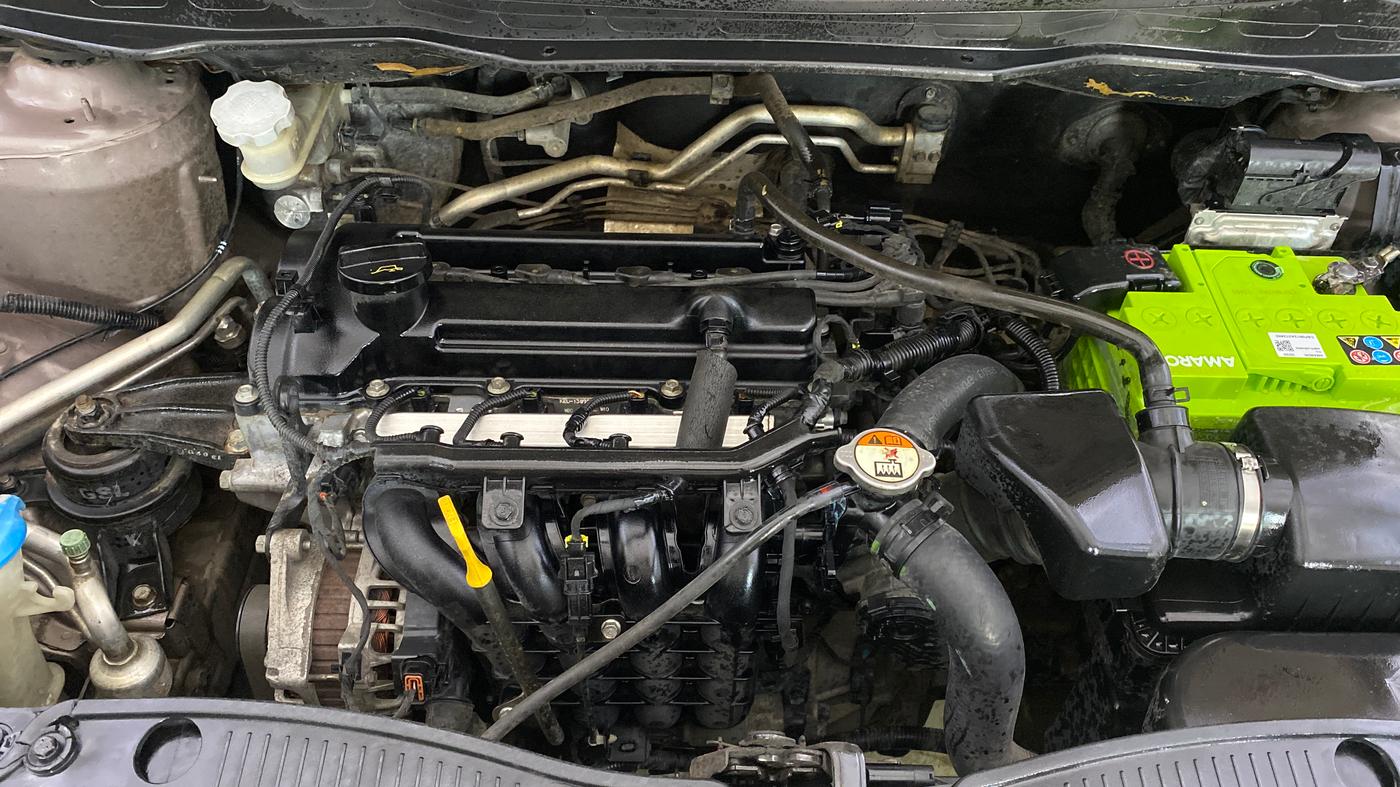 2013 Hyundai i20 SPORTZ 1.2, Petrol, Manual, 52,429 km, Engine View