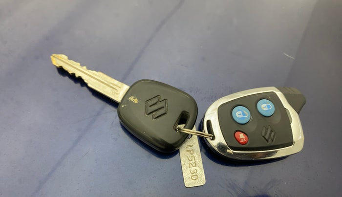 2018 Maruti Wagon R 1.0 LXI CNG, CNG, Manual, 28,926 km, Key Close Up