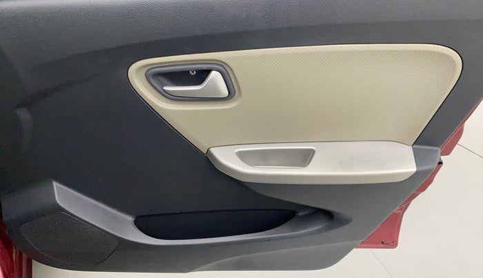 2015 Maruti Alto K10 VXI, Petrol, Manual, 25,335 km, Driver Side Door Panels Control