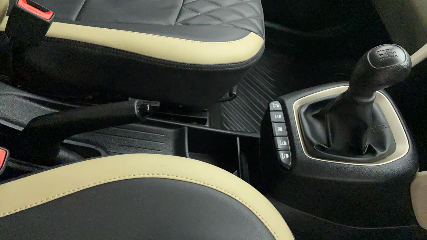 2021 Hyundai NEW SANTRO SPORTZ MT, Petrol, Manual, 3,098 km, Gear Lever
