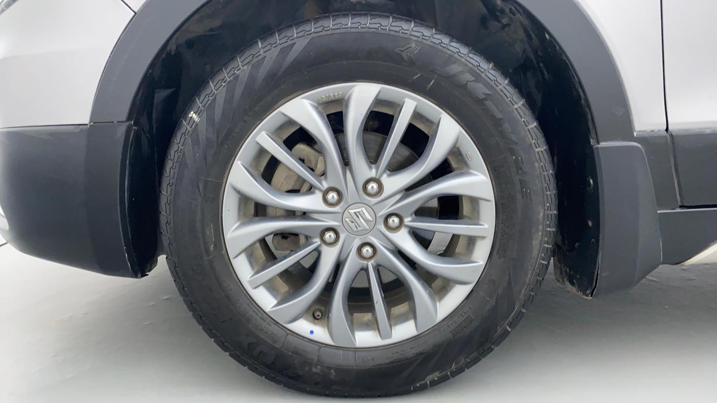 2017 Maruti S Cross ZETA 1.3, Diesel, Manual, 88,196 km, Left Front Wheel