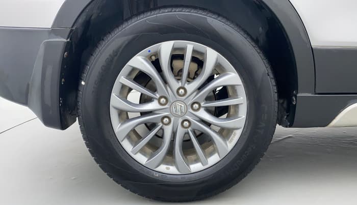 2017 Maruti S Cross ZETA 1.3, Diesel, Manual, 88,196 km, Right Rear Wheel