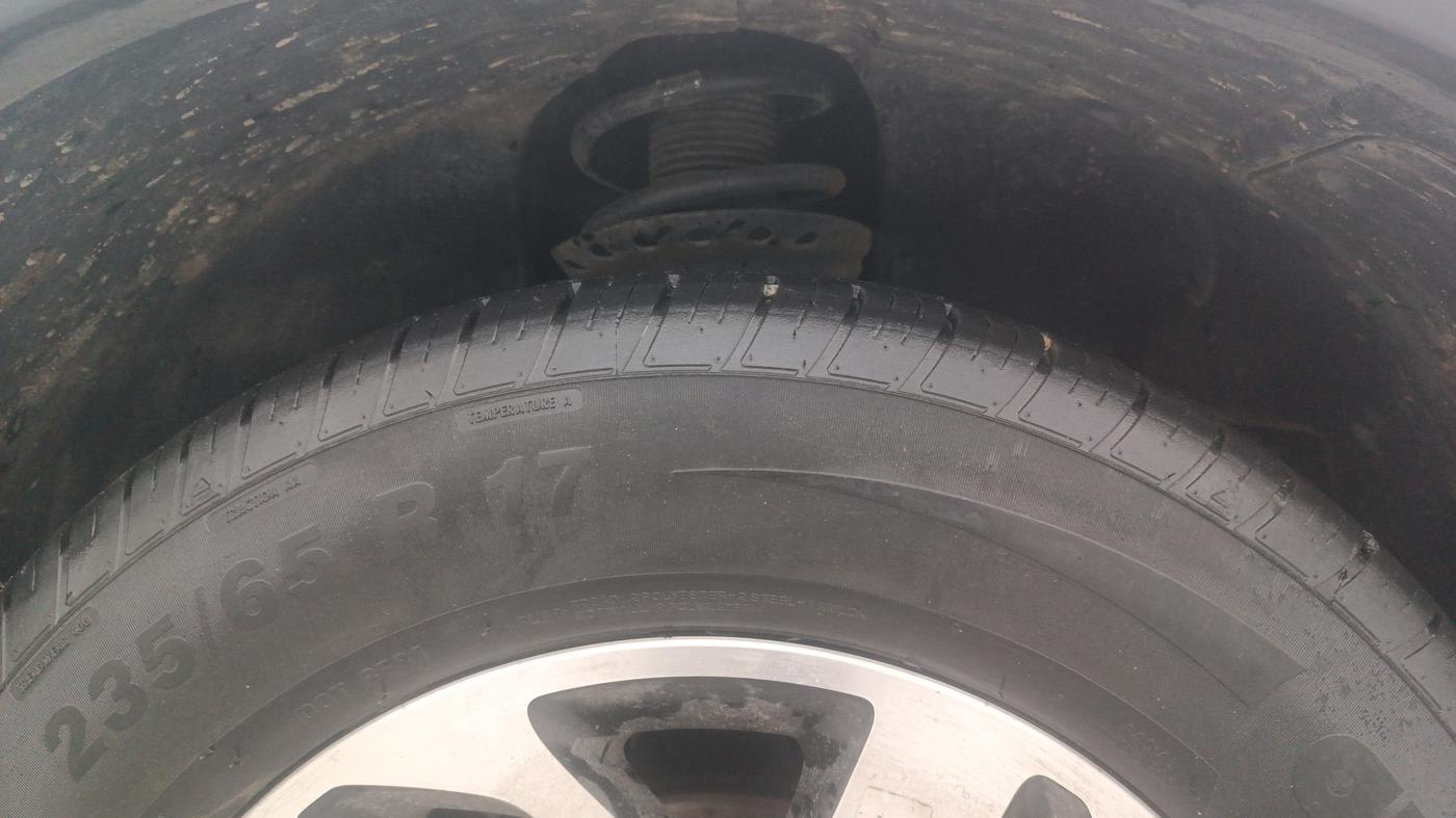 2023 Tata Harrier XZ Plus 2.0Lkryotec halo Dark Edition, Diesel, Manual, 17,494 km, Right Front Tyre Tread
